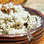 Koriandri ja india pähklitega riis