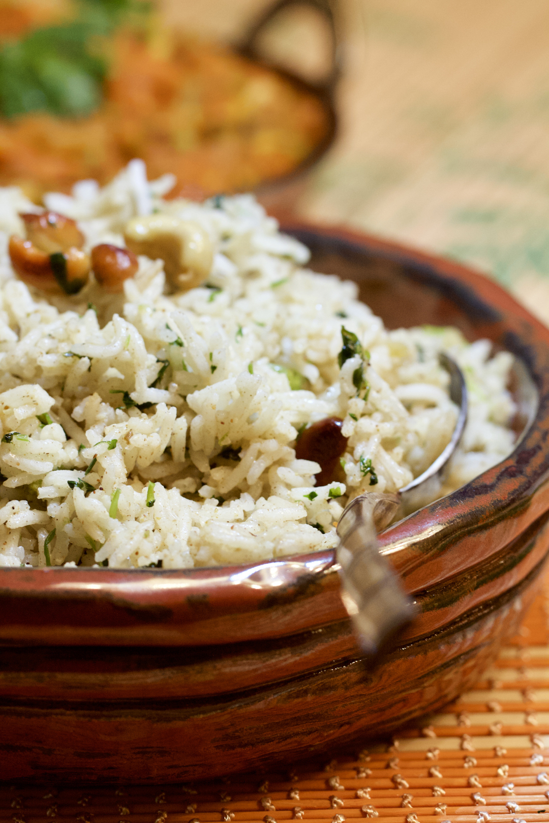 Koriandri ja india pähklitega riis